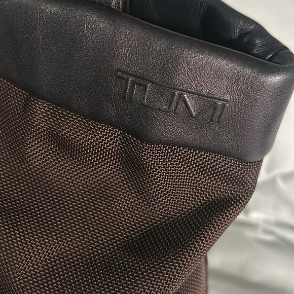 TUMI NYLON LEATHER dark brown black crossbody handbag - Picture 4 of 8